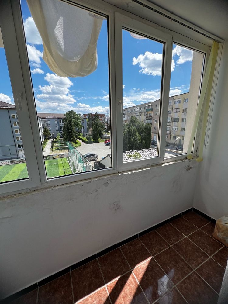 Apartament vand sau inchiriez zona centru et2  80 mp