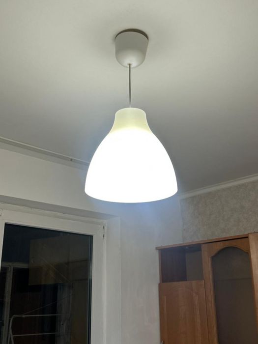 Продам люстру б.у