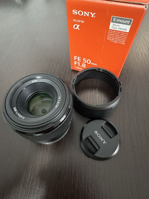 Обектив sony fe 50mm. F1.8