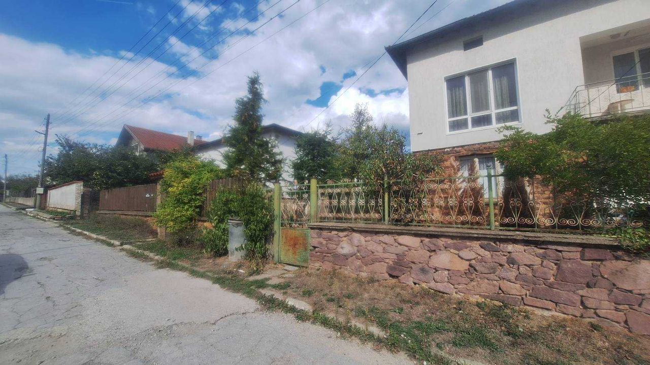Продава се Къща в с. Вакарел, Област София-област - 188 кв.м за 852 €/кв.м - Снимка #16