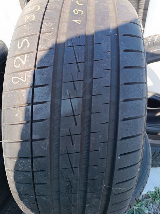 225/35/20,vredenstain,dot 2319,top,като нови!