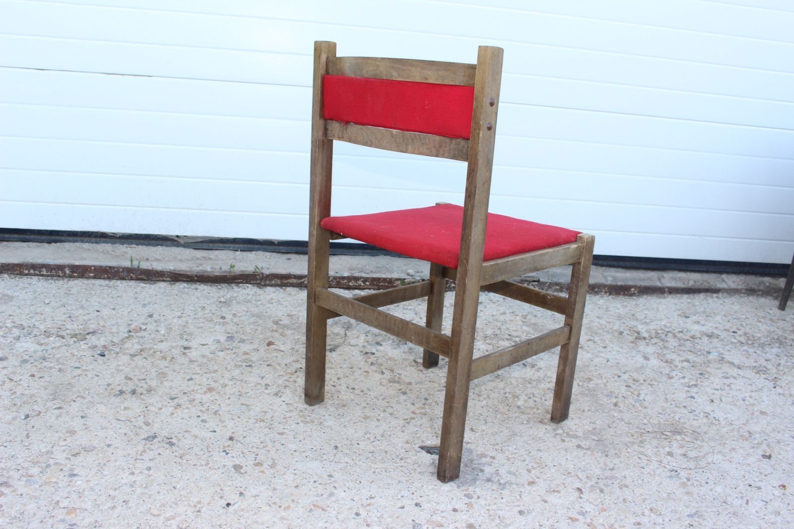 Ретро български тапицирани столове