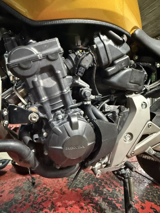 Honda Hornet dezmembrez