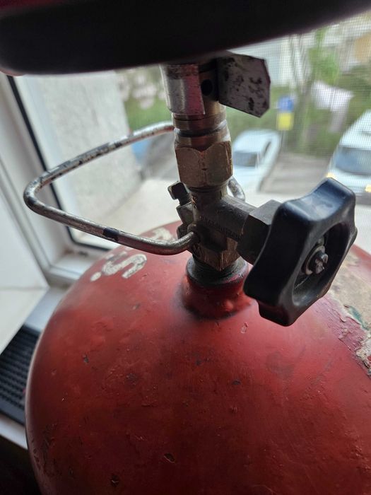 Butelie champing = voiaj / plina cu gaz