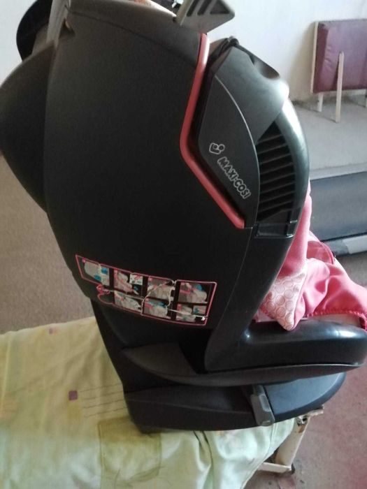 Продавам бебешко столче за автомобил Maxi cosi