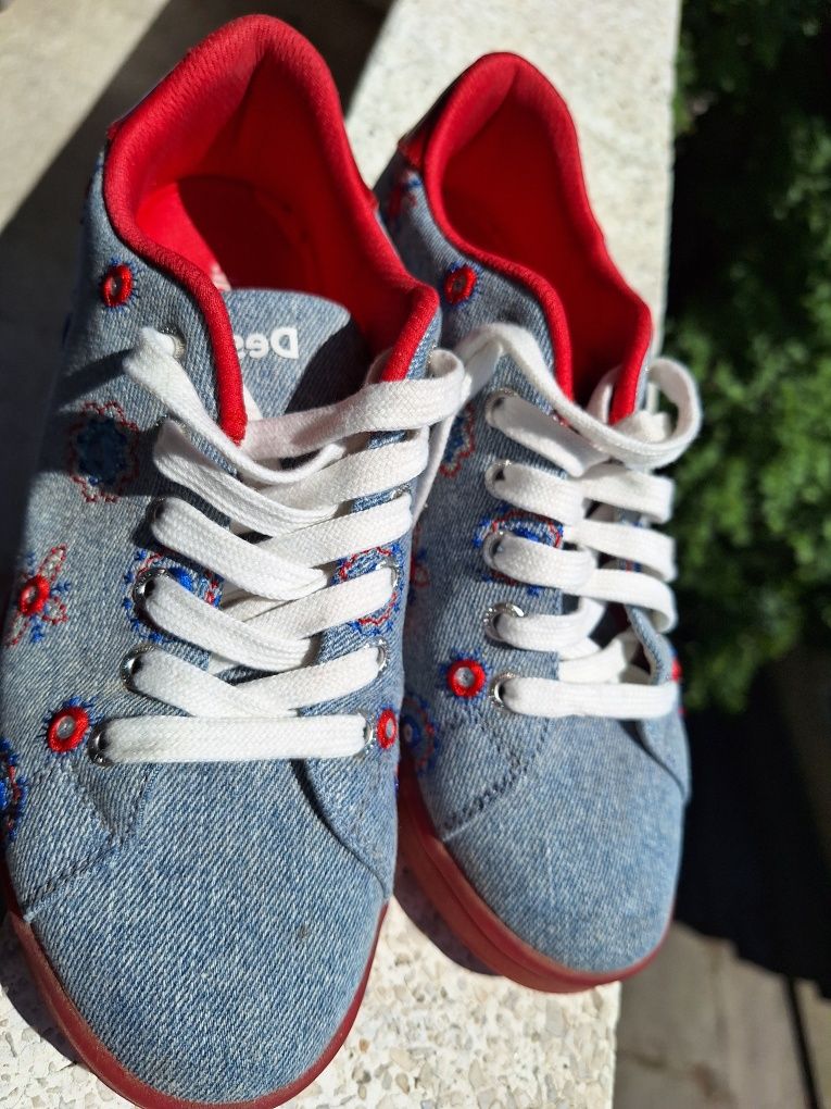 Дамски маратонки Desigual