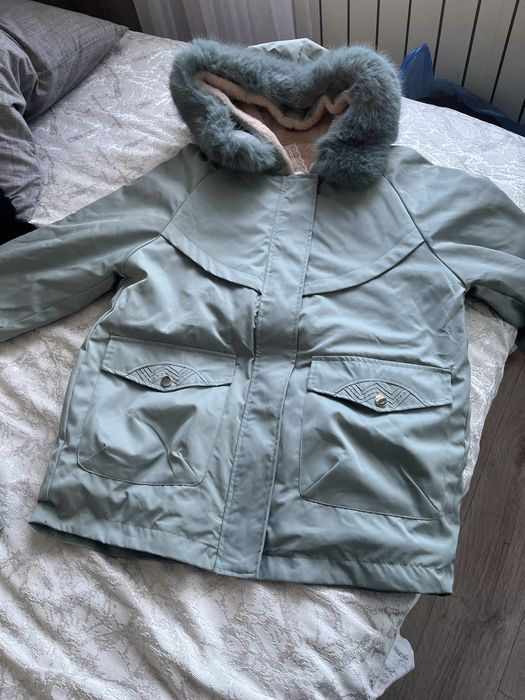 Продам куртка новая