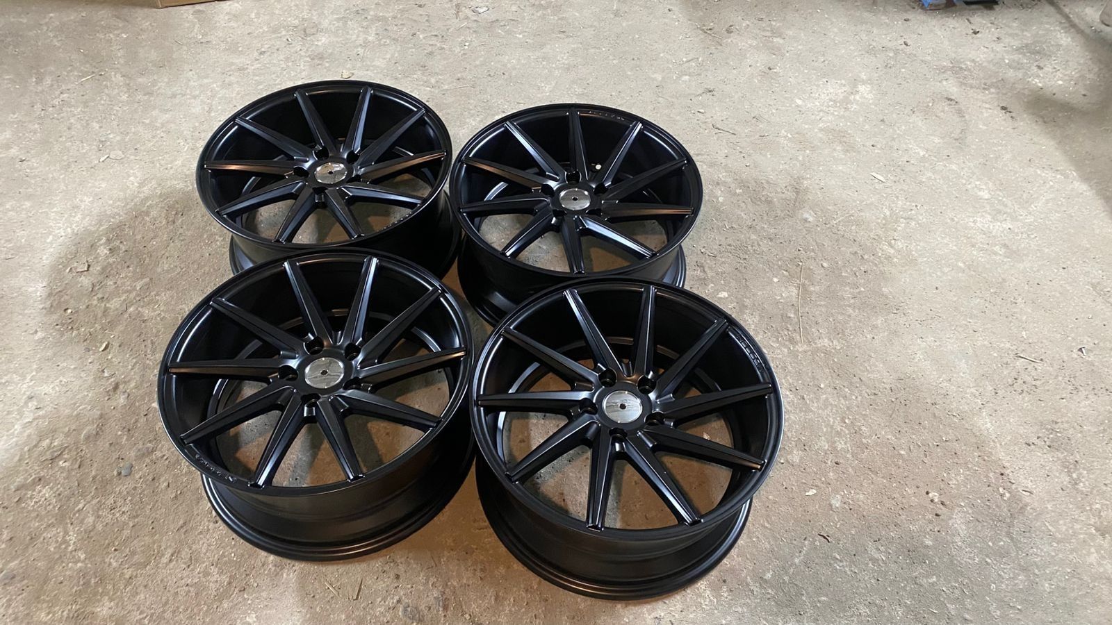 R17 PCD 5*108 Комплект новых легкосплавных дисков