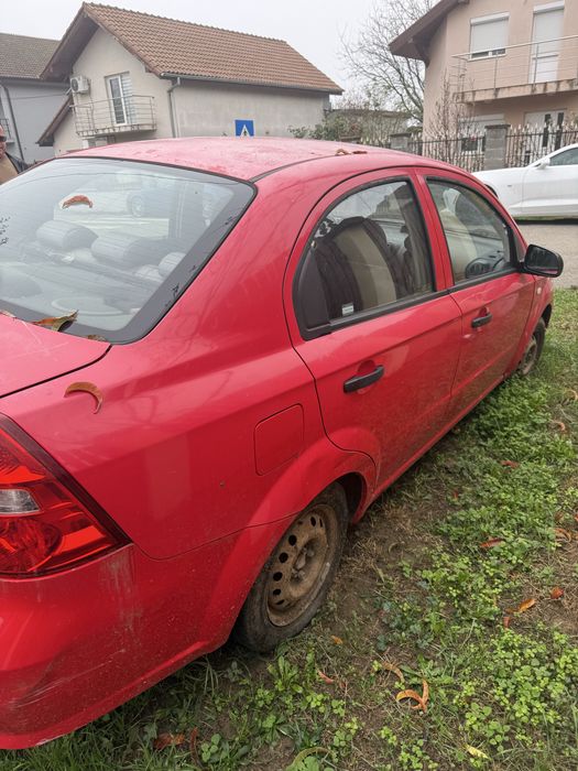 Chevrolet Aveo 2007.  3500 de lei