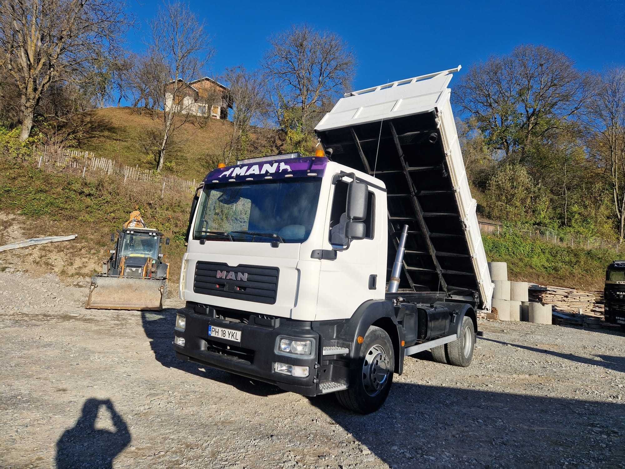 Inchiriez camion si trailer