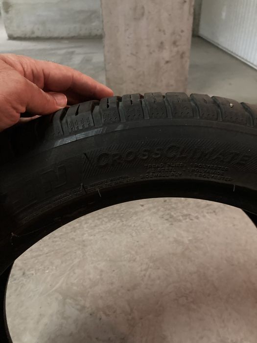 Гума 1брой Мишелин кросклимате 235/45/17.