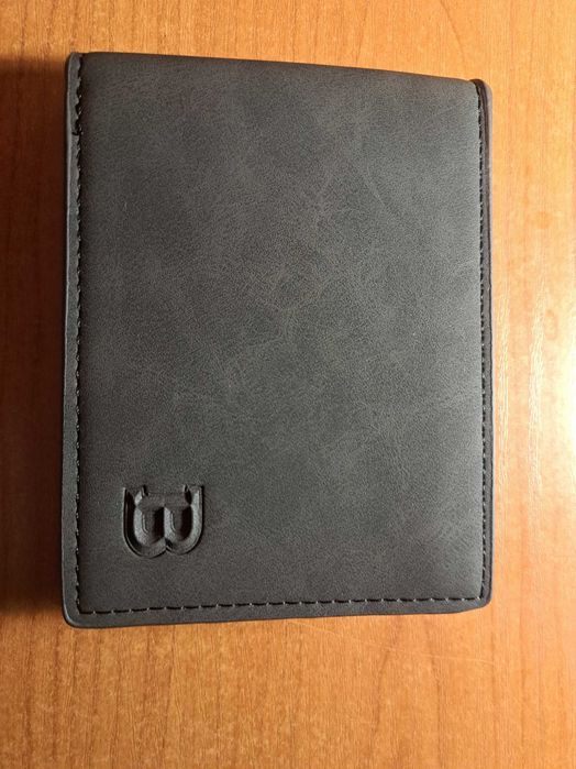 Trei portofele barbati