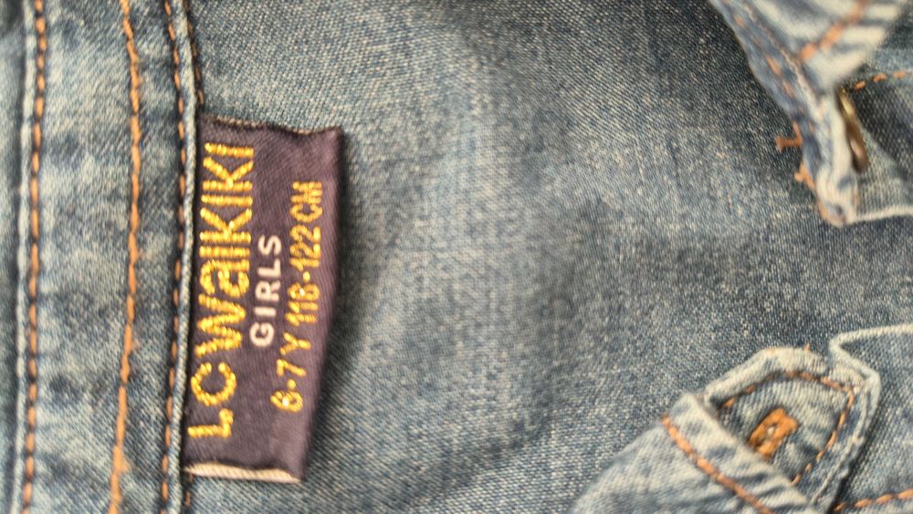 Детска рокля за момиче на възраст 6-7г. с 116-122см.