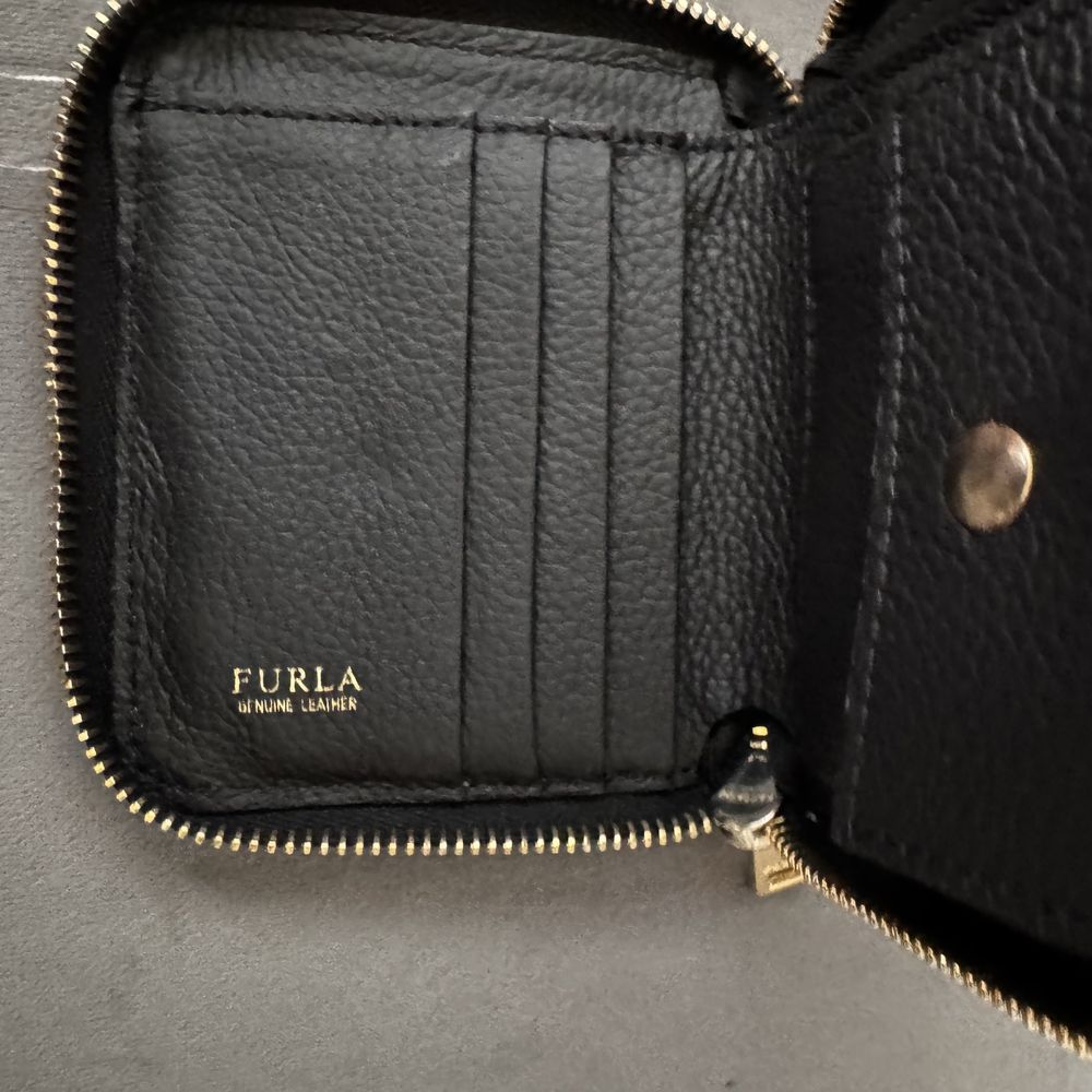 Портфейл Furla нов