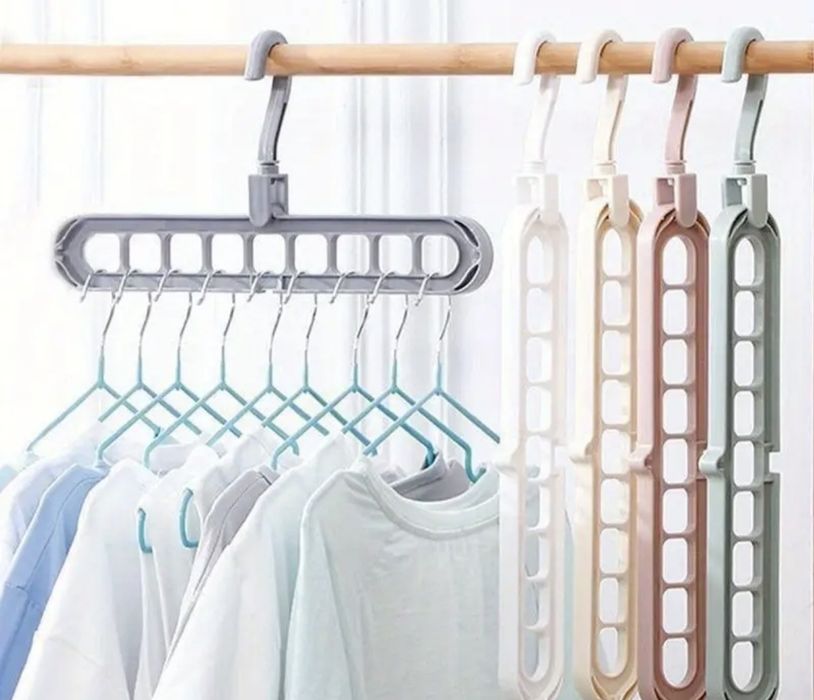 Въртящи се на 360° магическа закачалка