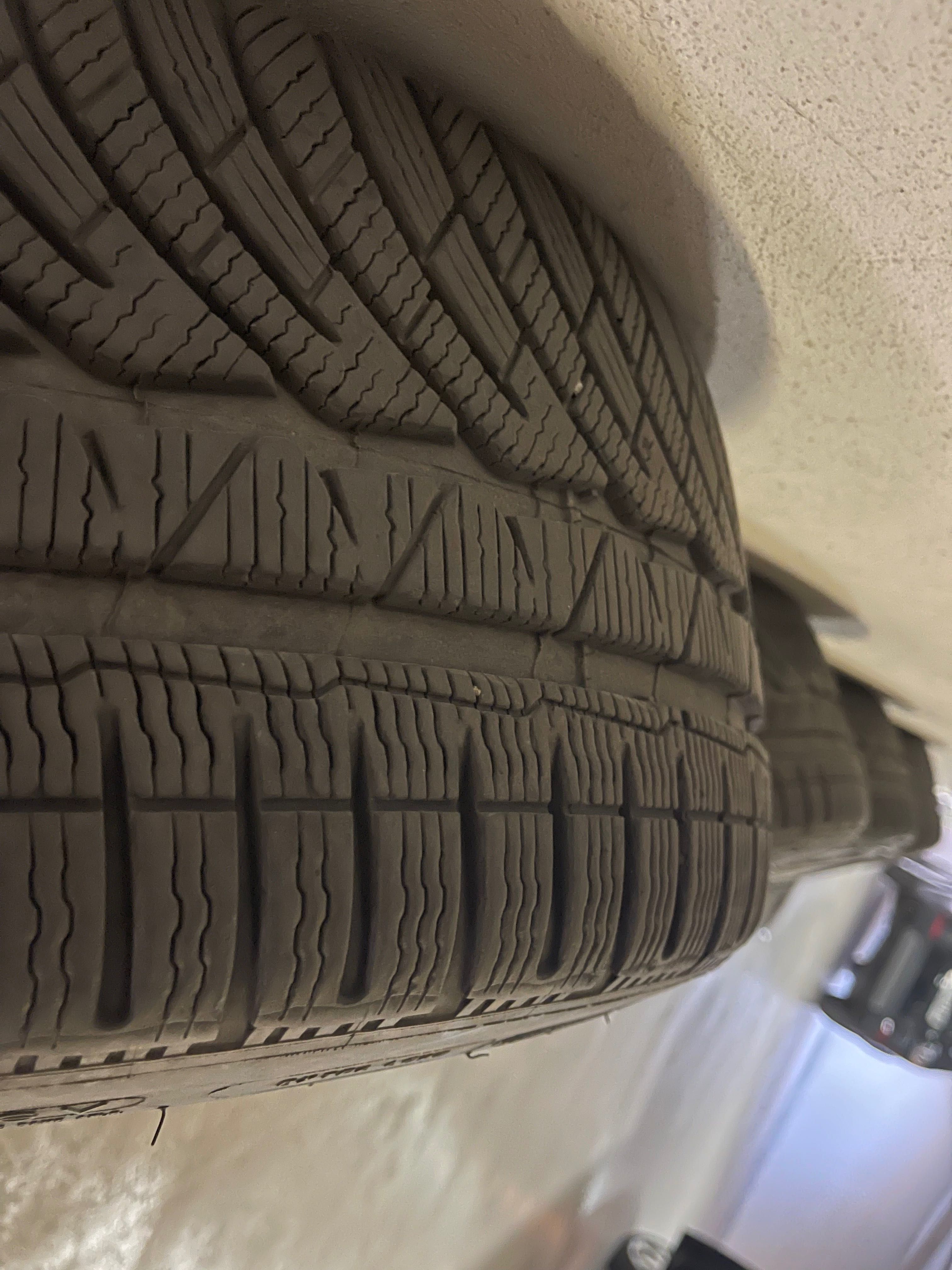 Джанти със зимни гуми за Audi S6 19 цола