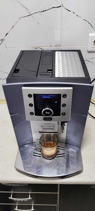 Espressor Automat DeLonghi Perfecta Cappuccino ESAM5500 cu Cafea Boabe