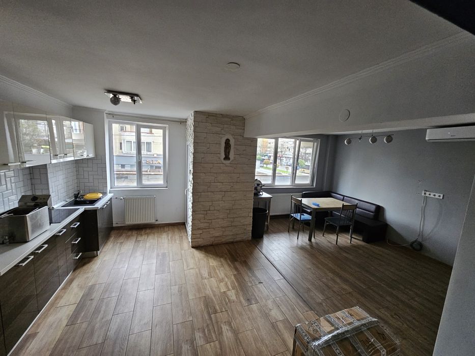 Apartament de vanzare AN 3 camere