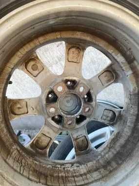 Rotii aliaj cu anvelopa de iarna 205/55/16