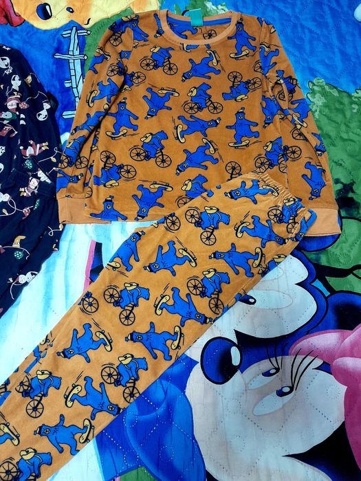 Детски дънки и пижами