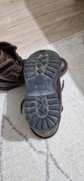 Ghete din piele naturala noi