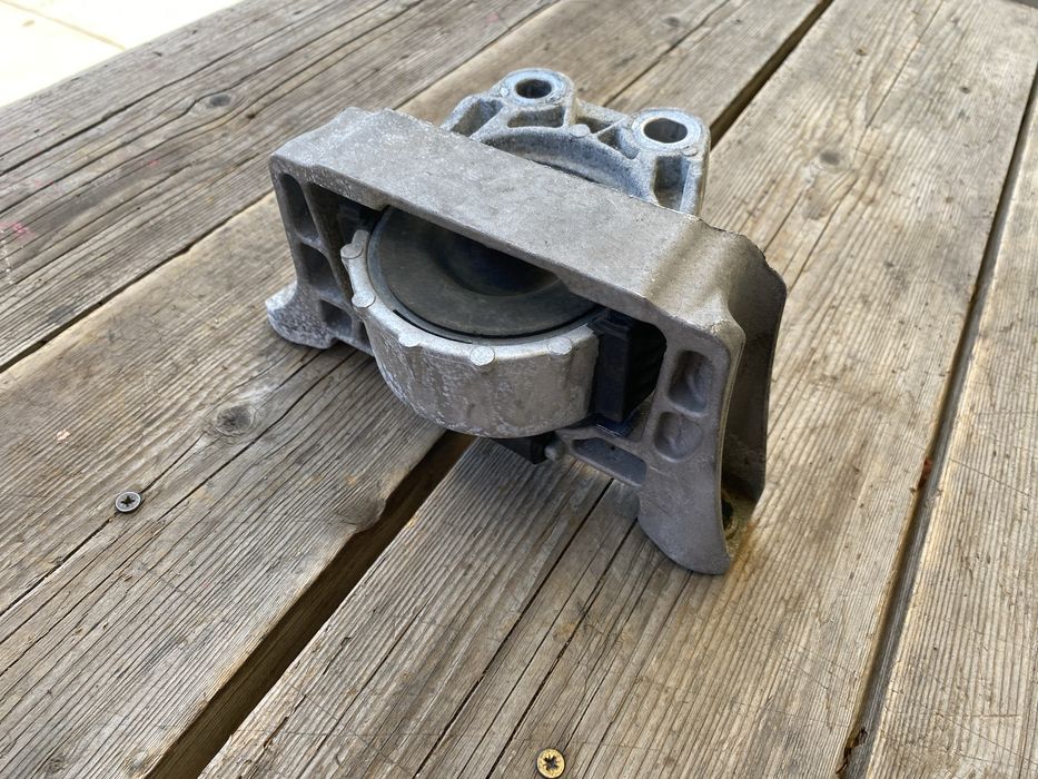 Suport motor Ford Focus 2, C Max 2.0 tdci