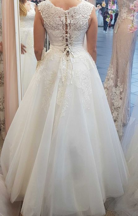 De vânzare: Rochie de mireasă, fără voal - Constanța
