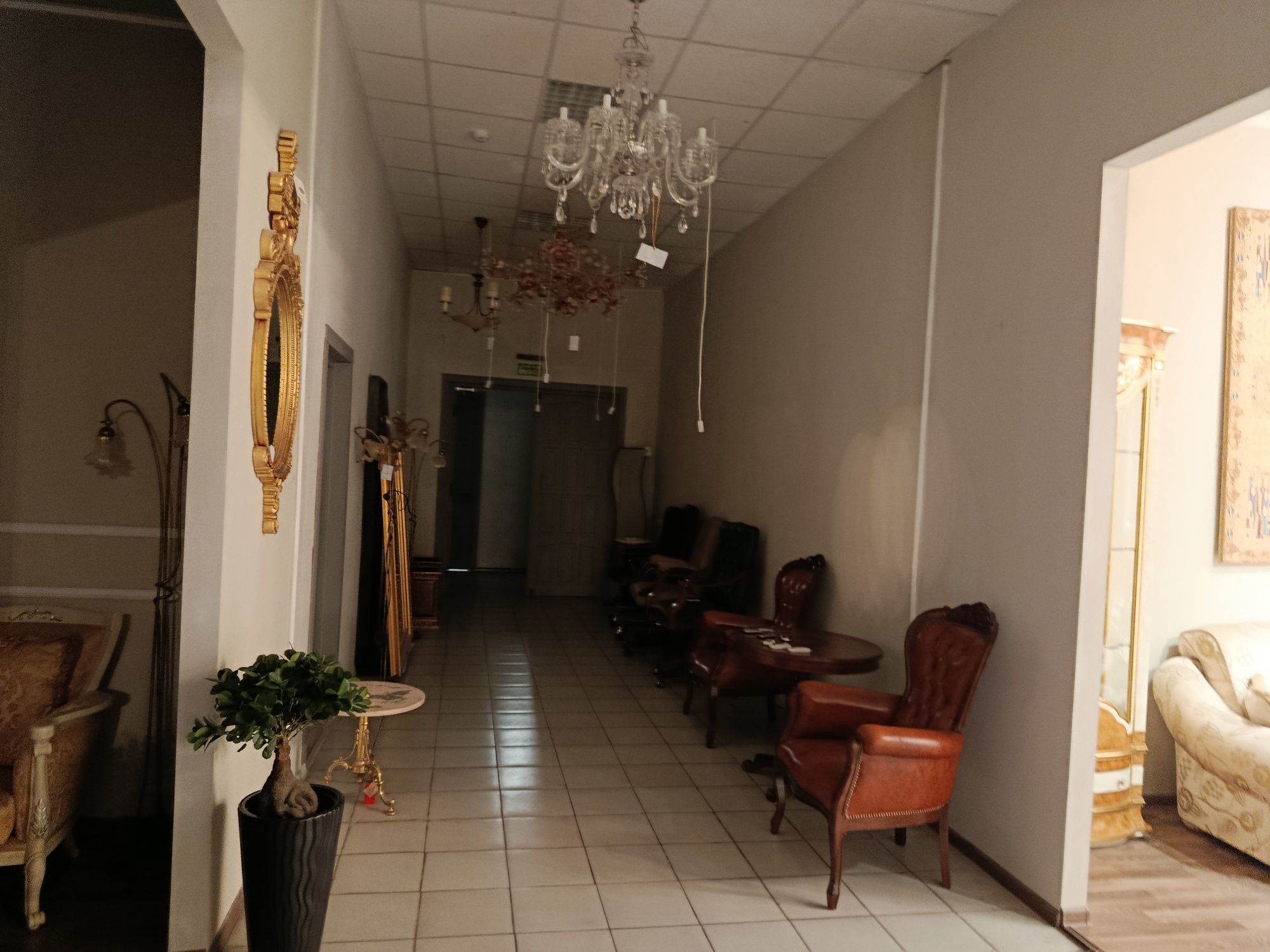 Сдаётся офис 530 м2 - ор-р Мирабад Авеню