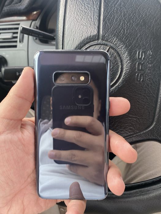Самсунг S 10 e андройд 10 skz минусов нет шустрый