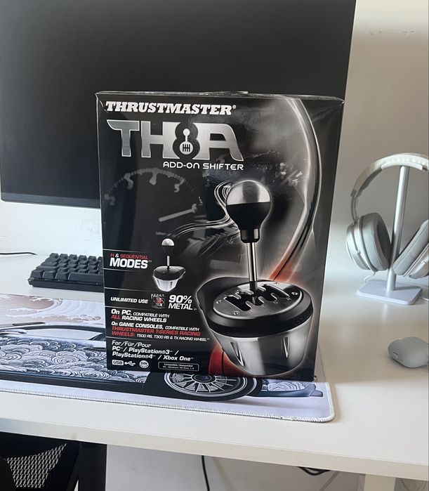 Schimbator de viteze Thrustmaster TH8A