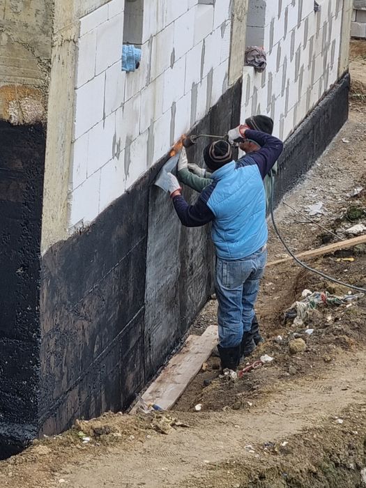 Executam lucrari de constructii