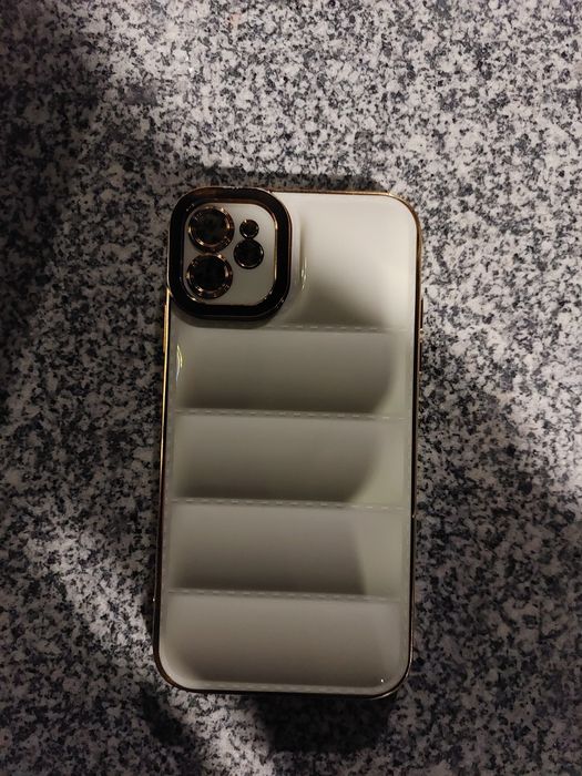 Кеис за iphone 11