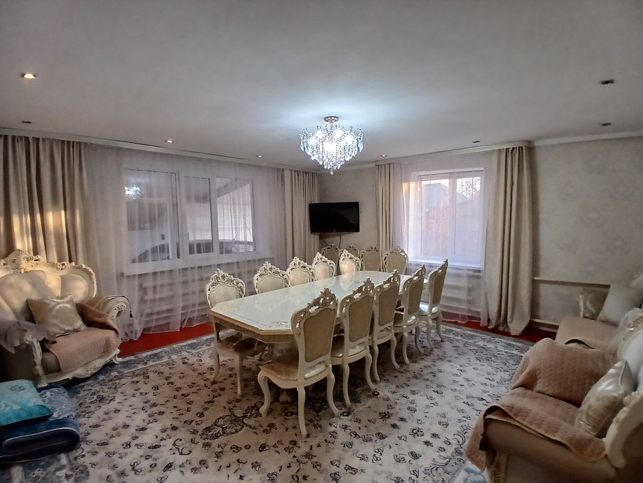 Продаётся дом в 2х уровнях, участок 6соток