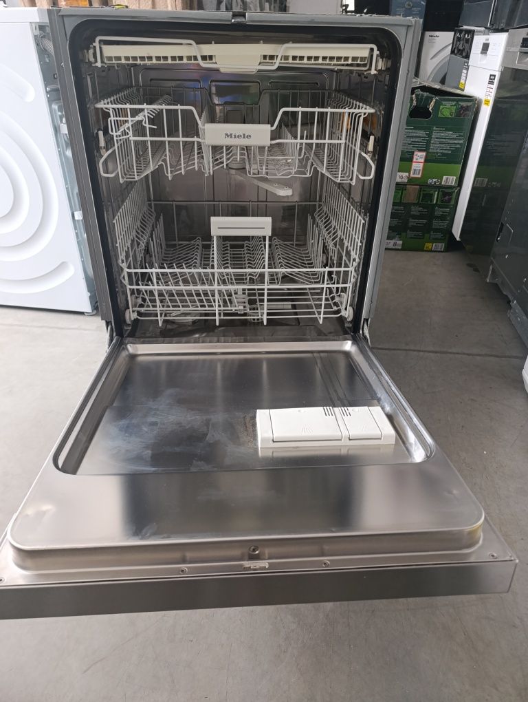 Съдомиялна Miele XXL