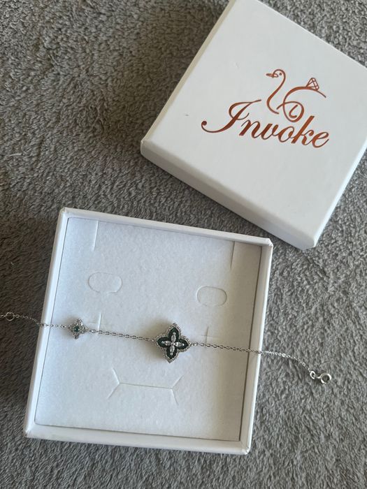 Комплект бижута İnvoke