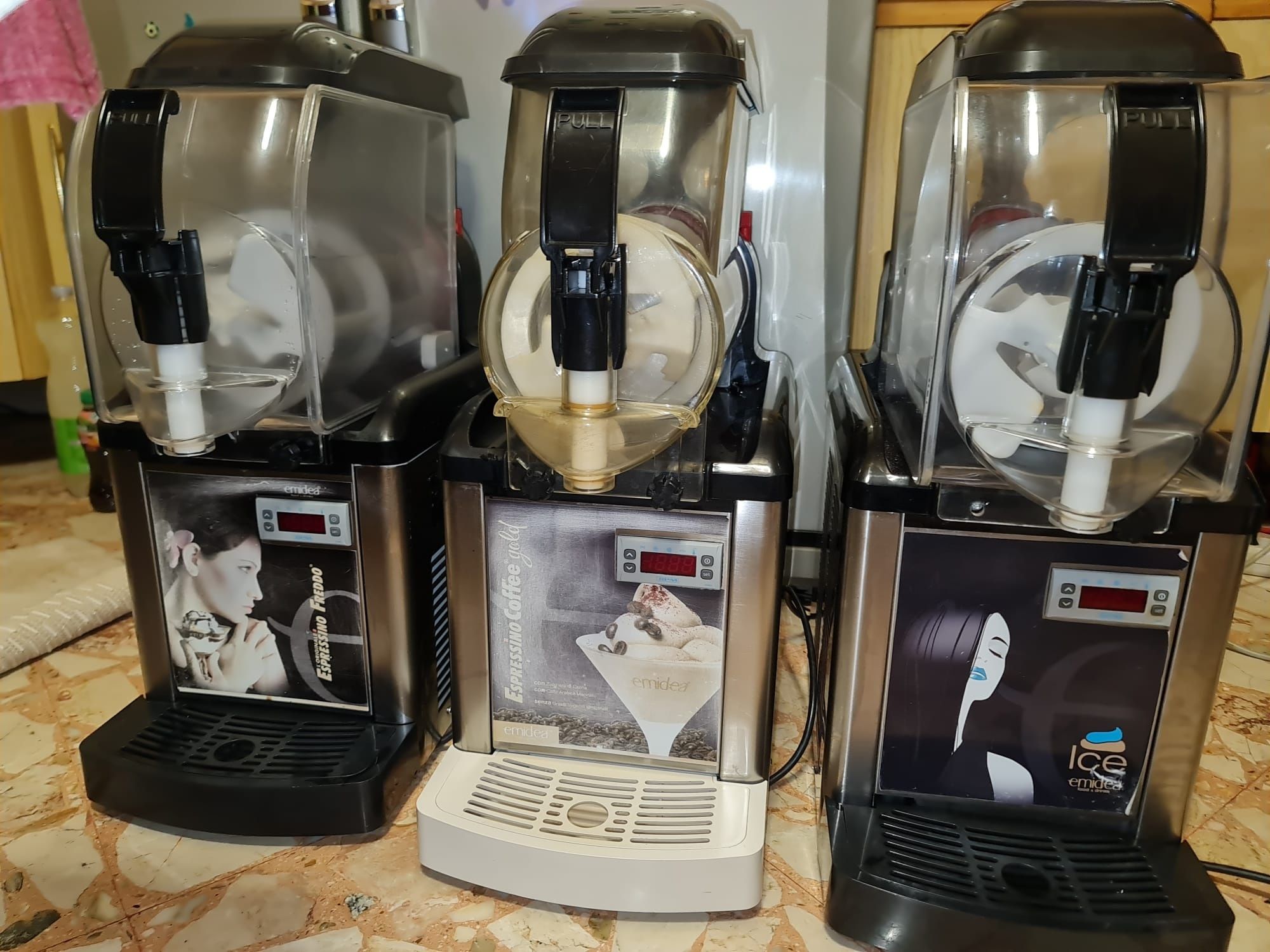 SPM 5 aparate pentru granita , caffe frappè , yogurt si sucuri reci