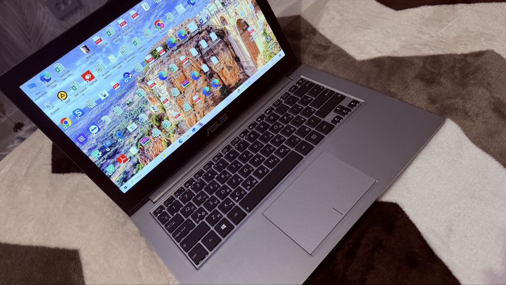 Продам ноутбук  ASUS