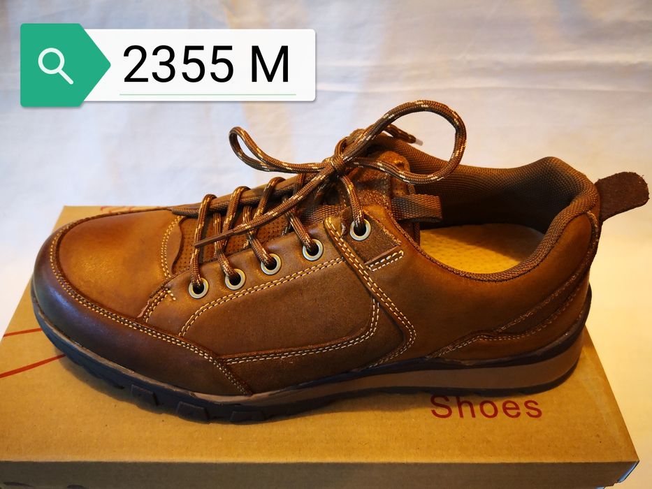 Vând pantofi piele lucioasă