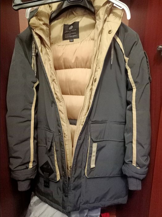 Продаем две теплые куртки для мальчика