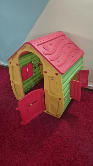 Детский домик пластиковый