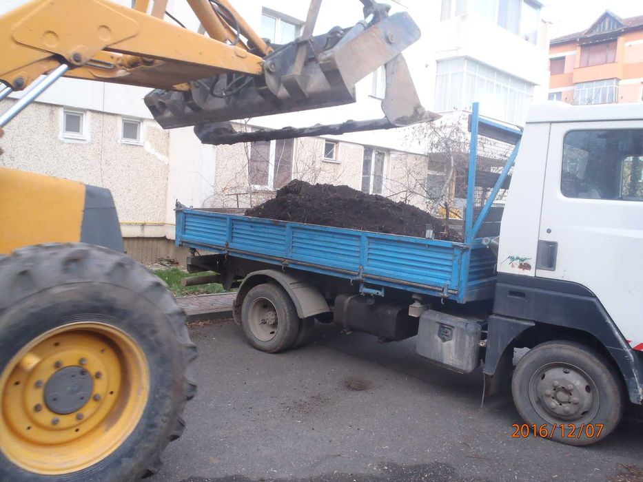 De inchiriat, mai compactor, bobcat, miniexcavator, bascula 24t, etc