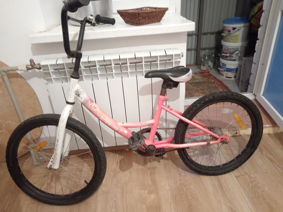 Велик розовый для девочек цена нармальная качество супер классная обше