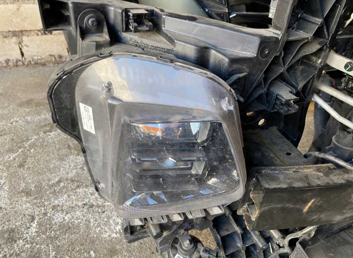 Преден капак, калници, броня, фарове,радуатори Hyundai Tucson IV