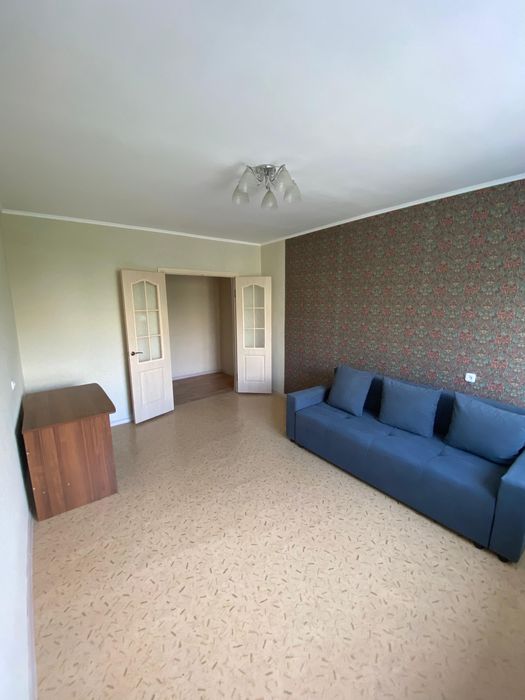 Сдам 2 комнатную квартиру в 4мкрн