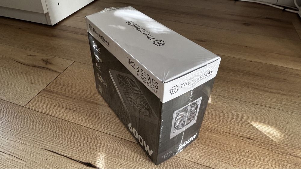 Sursa thermaltake TR2 S 600W noua