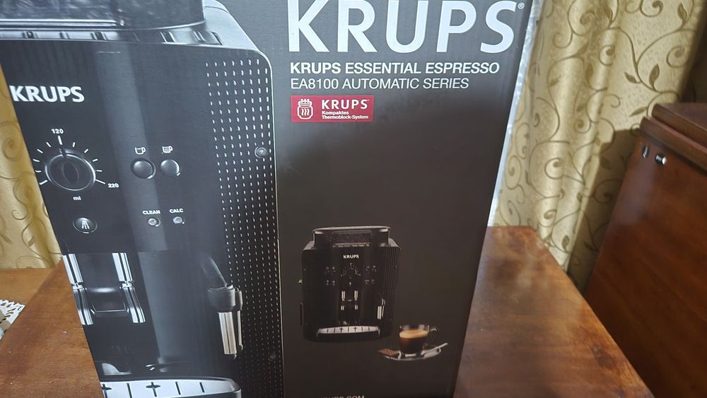 Vând expresor automat krups nou nefolosit