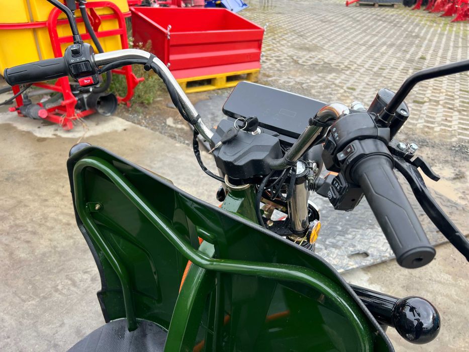 Triciclu electric model M Breckner cu CIV inclus nou fara permis