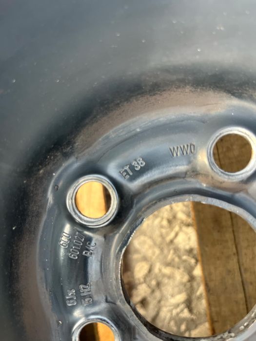 1бр джанта тенекиена Skoda rapid Seat Audi 5x100 6c0601027 et38 6j