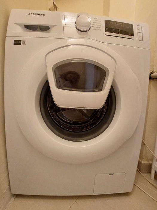 Двустаен нов апартамент, кв.Левски, Вива, срещу Била, до ТУ