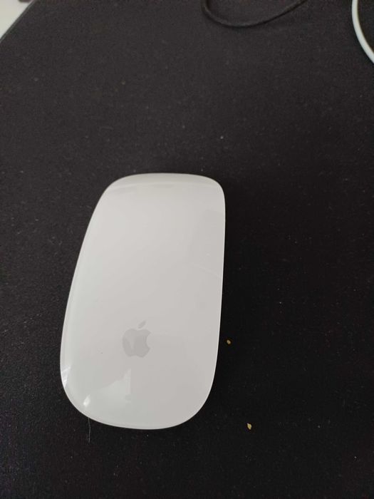 Безжична мишка Apple